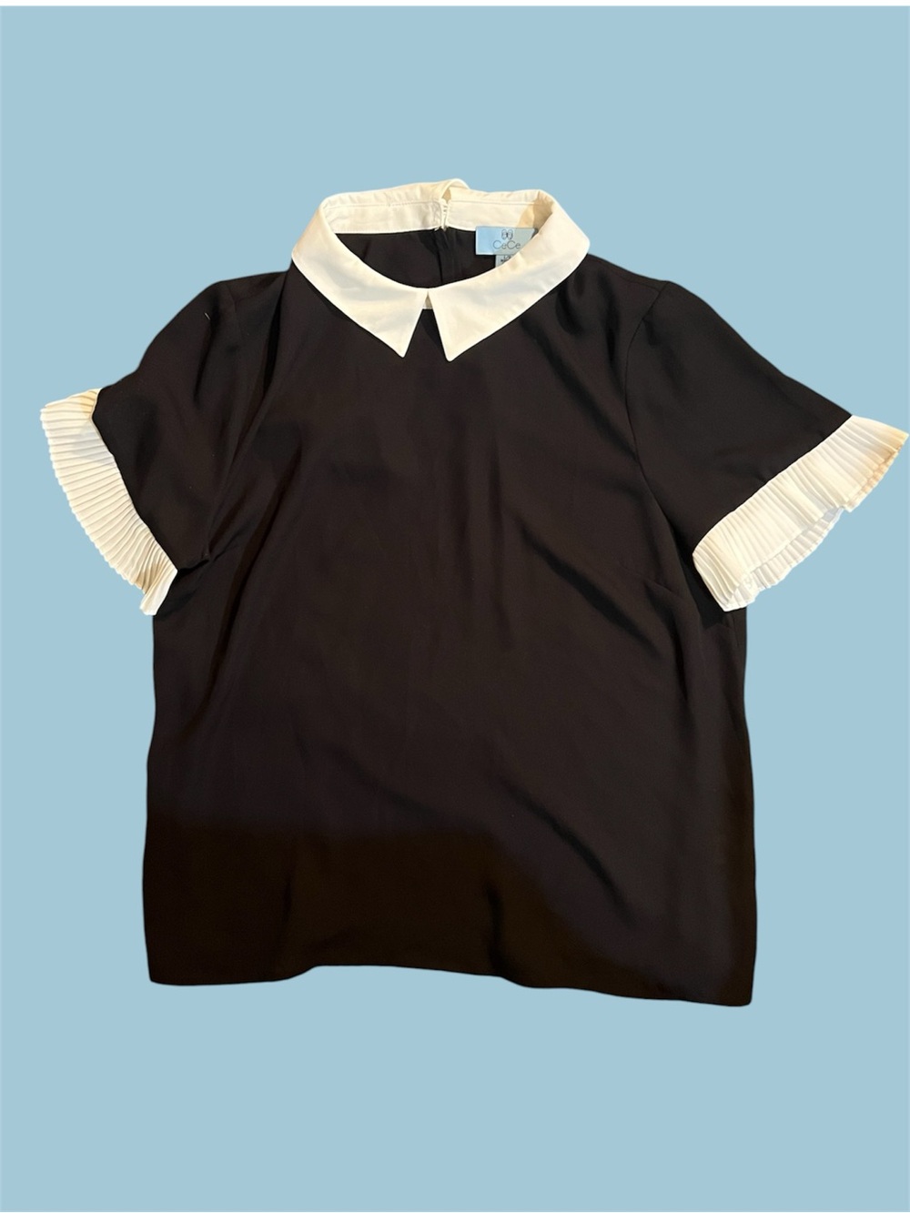 CeCe Black Short Sleeve Top with White Pleated Collar and Cuffs L